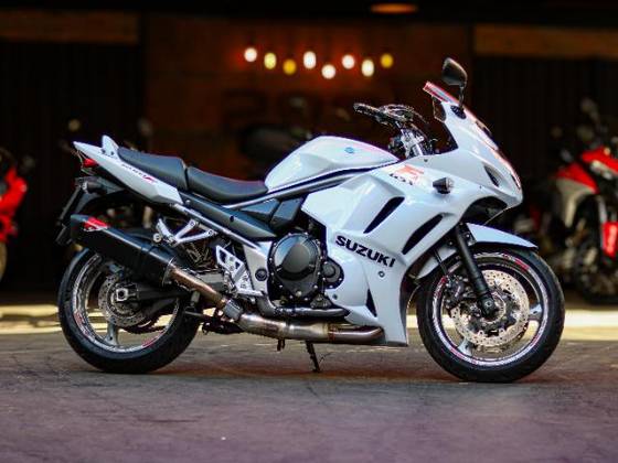 SUZUKI GSX 1250 FA 